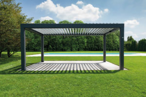 Retractable Pergola for Gardens - Shade-Space
