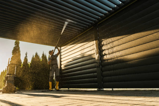 Cleaning A Pergola With A Jet Washer - Shade-Space