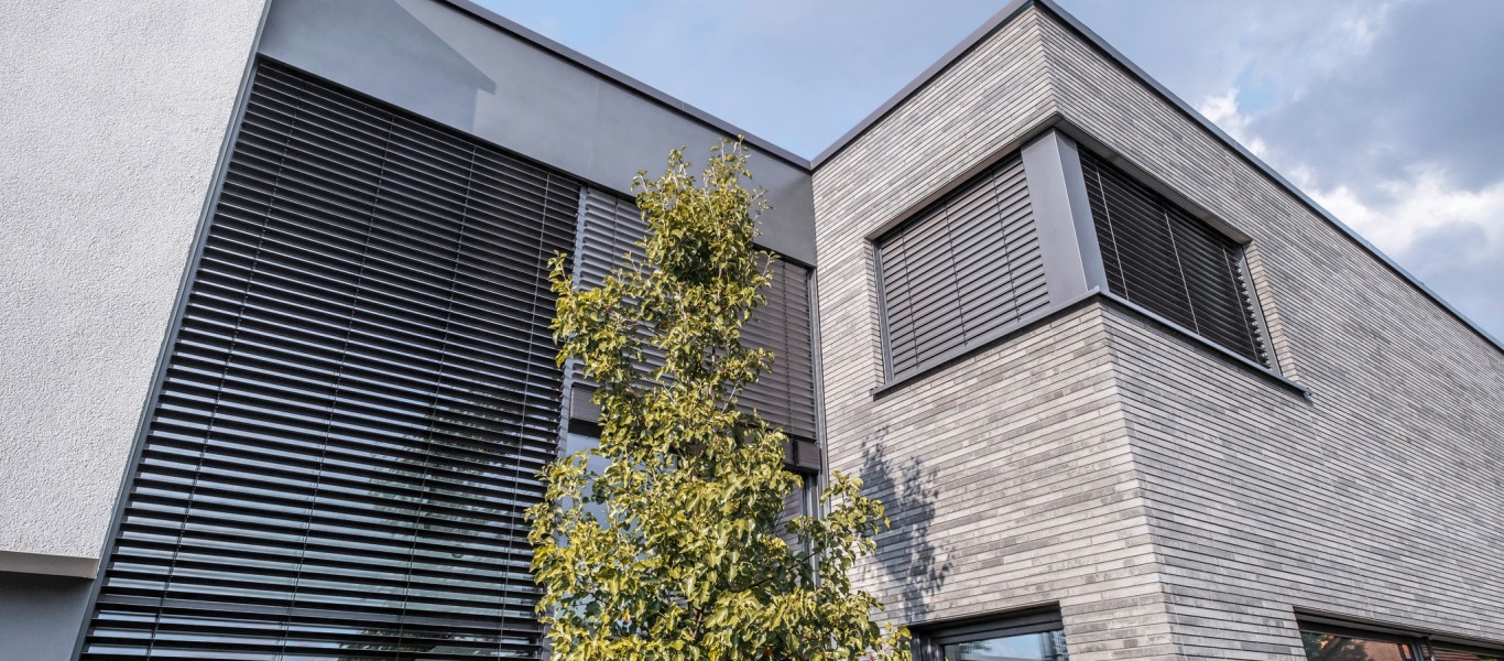 Luxury Warema External Venetian Blinds - The All Rounder for Facades - Shade-Space