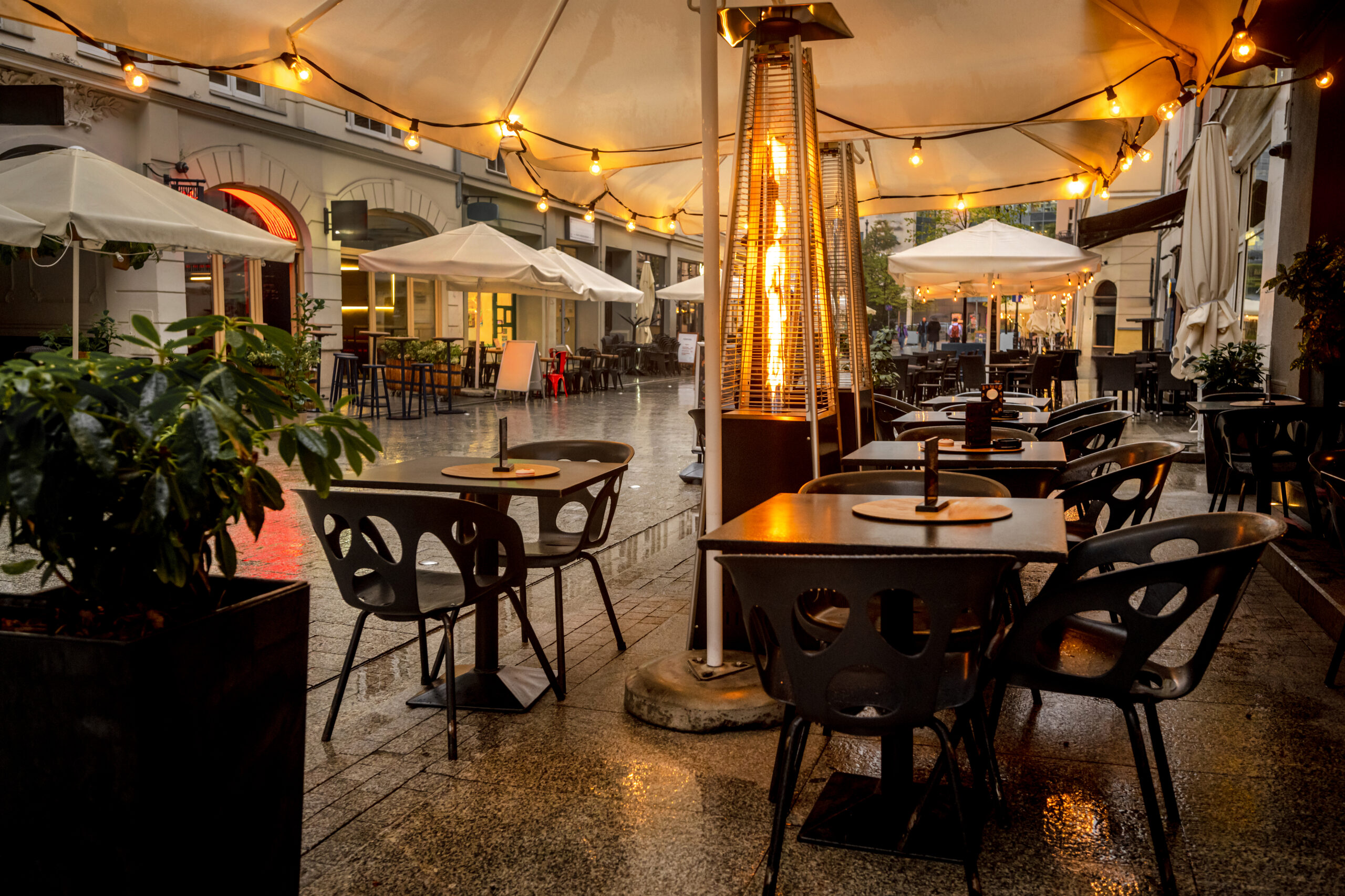 Evening Street Cafe On Tourist Street - Shade-Space